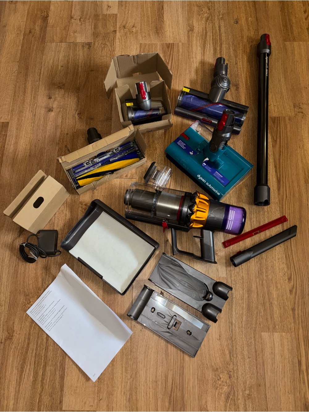Dyson V15s Detect
Submarine cordless wet and dry
vacuum